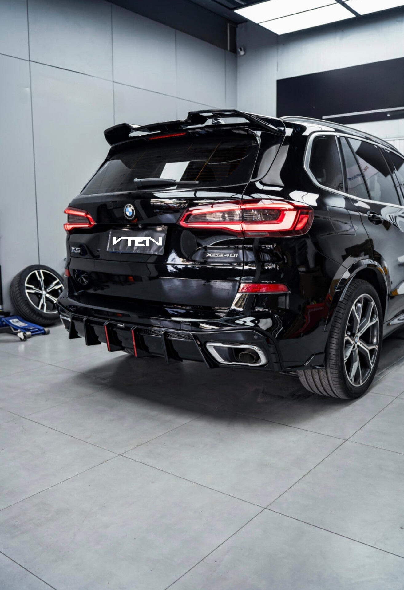 BMW X5 G05 PRE - LCI PP GLOSS BLACK REAR DIFFUSER - VTEN EUROPE