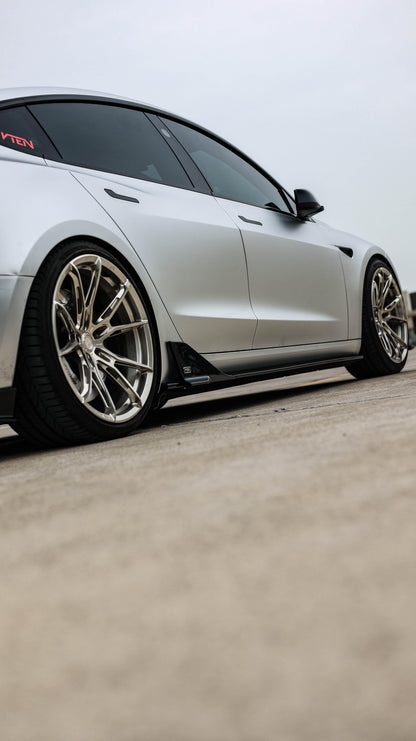 TESLA MODEL 3 HIGHLAND 2023+ PP GLOSS BLACK SIDE SKIRTS