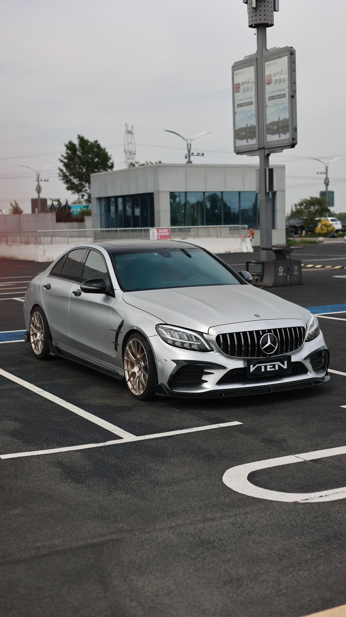 Mercedes-Benz