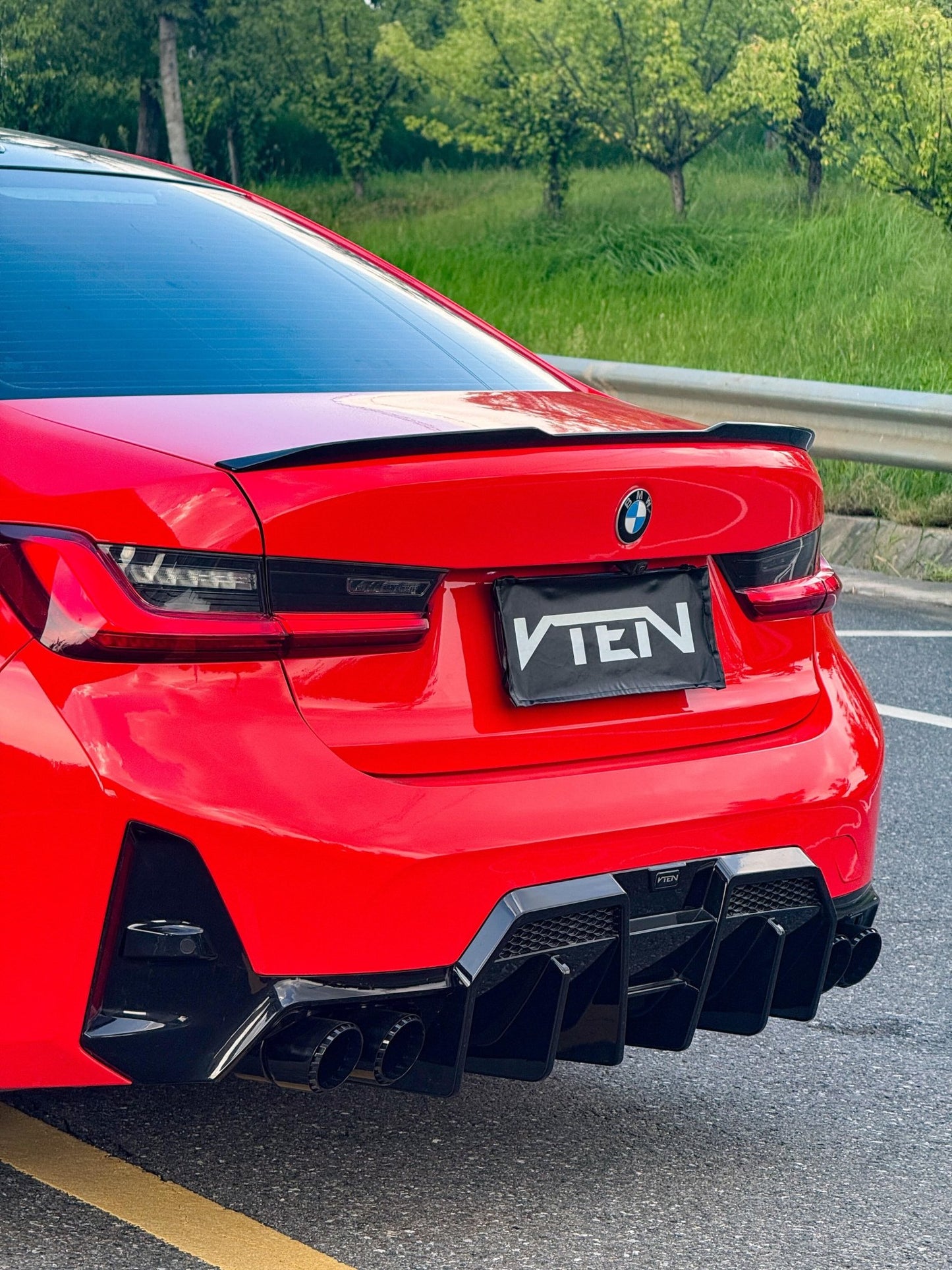 BMW 3 SERIES G20 LCI 2023+ GLOSS BLACK REAR DIFFUSER V2 - VTEN EUROPE
