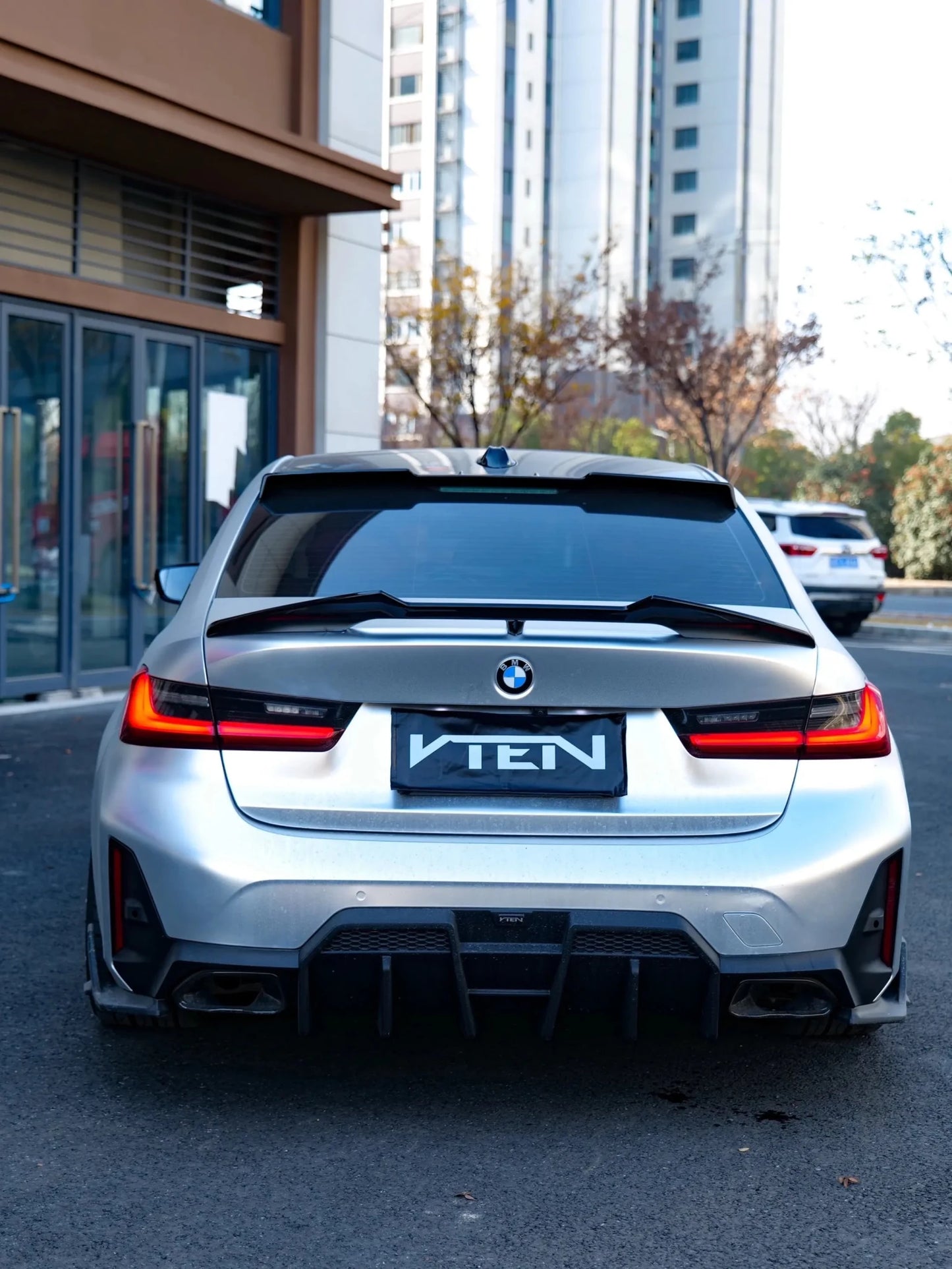 BMW 3 SERIES G20 LCI 2023+ GLOSS BLACK REAR DIFFUSER V2 - VTEN EUROPE