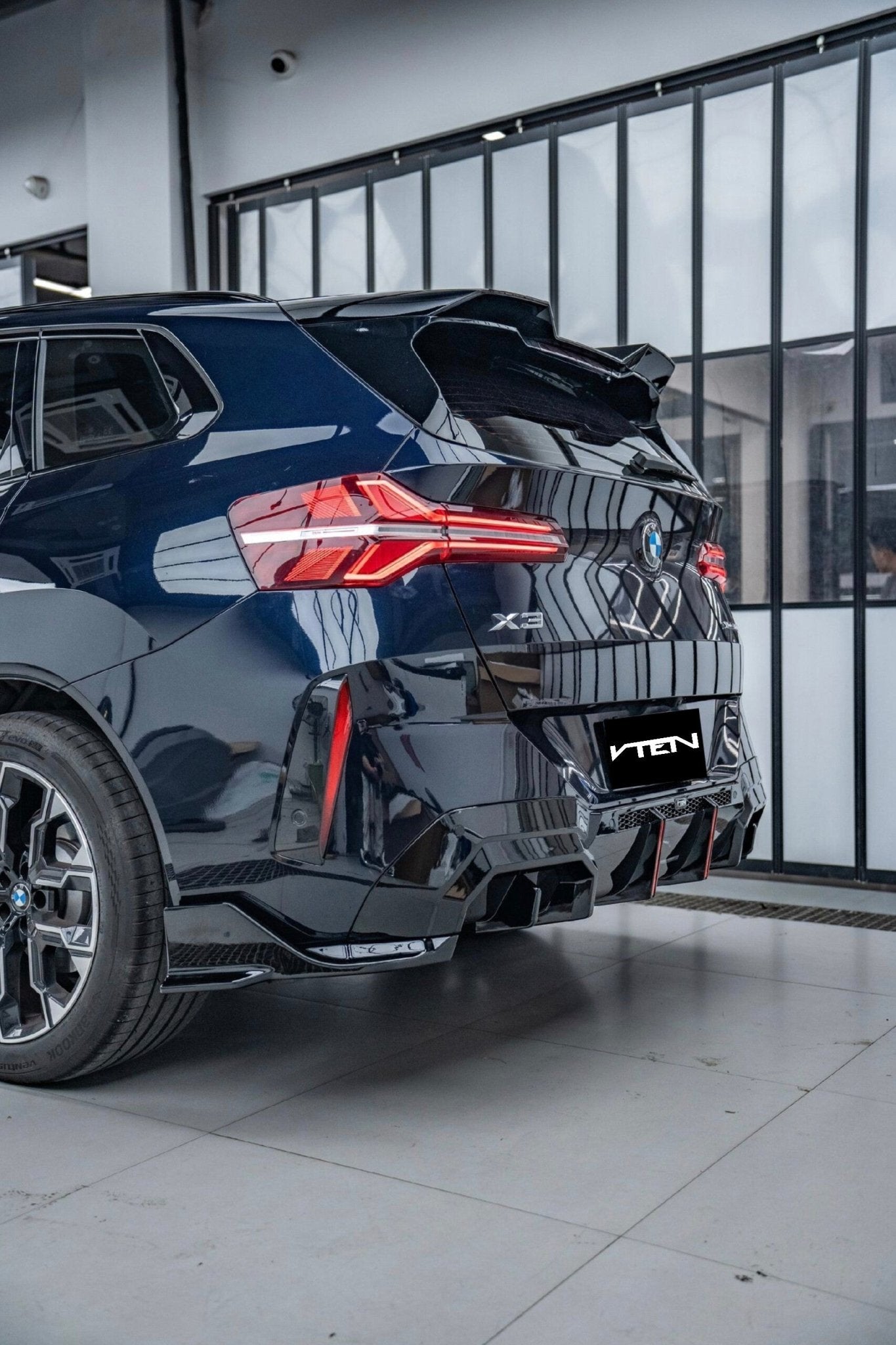 BMW X3 G45 2025+ GLOSS BLACK REAR LED DIFFUSER - VTEN EUROPE
