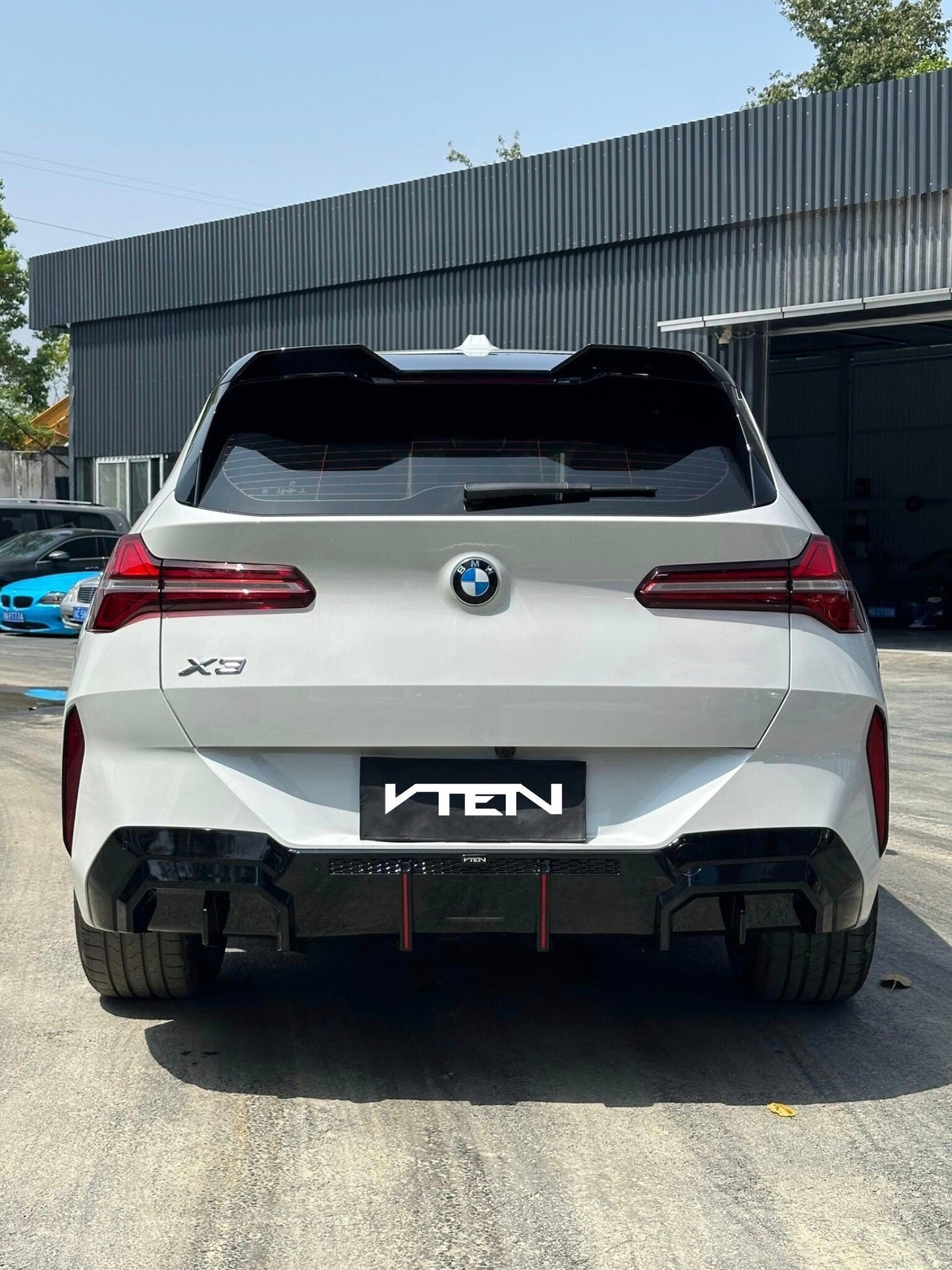 BMW X3 G45 2025+ GLOSS BLACK REAR LED DIFFUSER - VTEN EUROPE