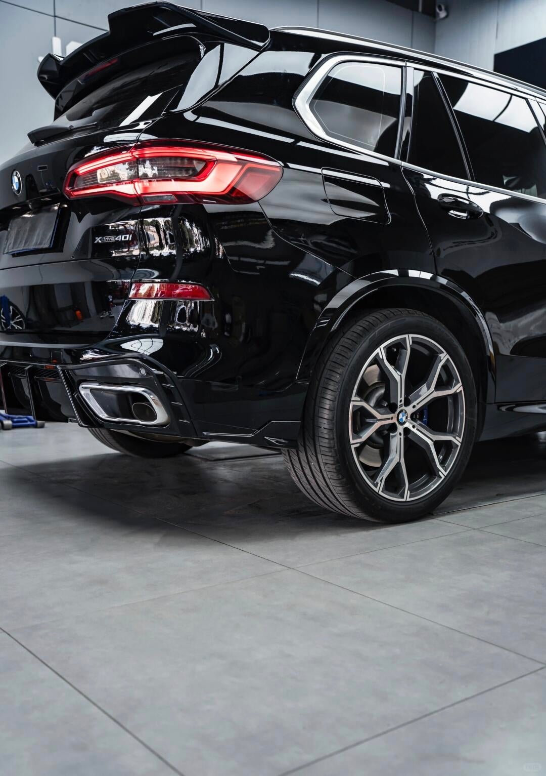 BMW X5 G05 PRE - LCI PP GLOSS BLACK REAR DIFFUSER - VTEN EUROPE