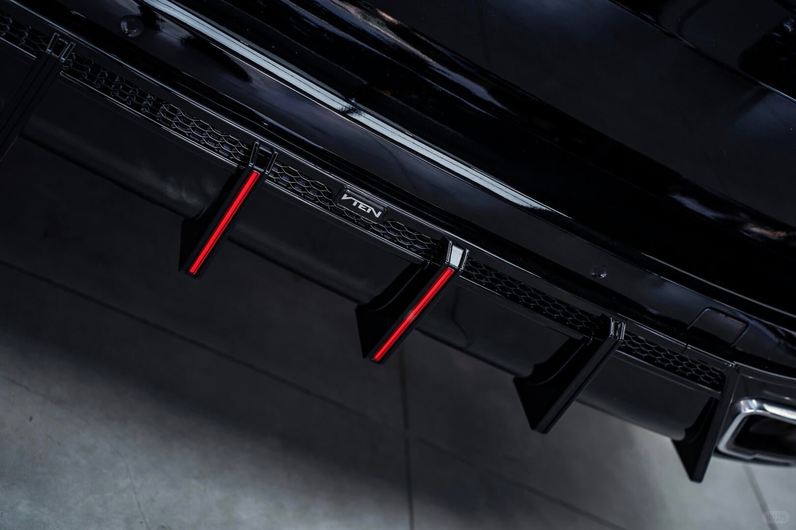 BMW X5 G05 PRE - LCI PP GLOSS BLACK REAR DIFFUSER - VTEN EUROPE