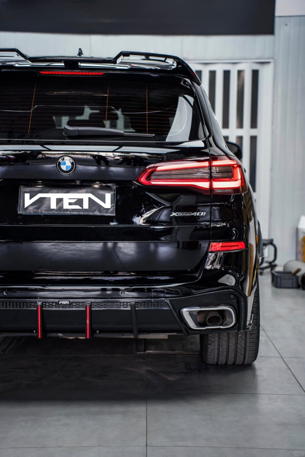 BMW X5 G05 PRE - LCI PP GLOSS BLACK REAR DIFFUSER - VTEN EUROPE