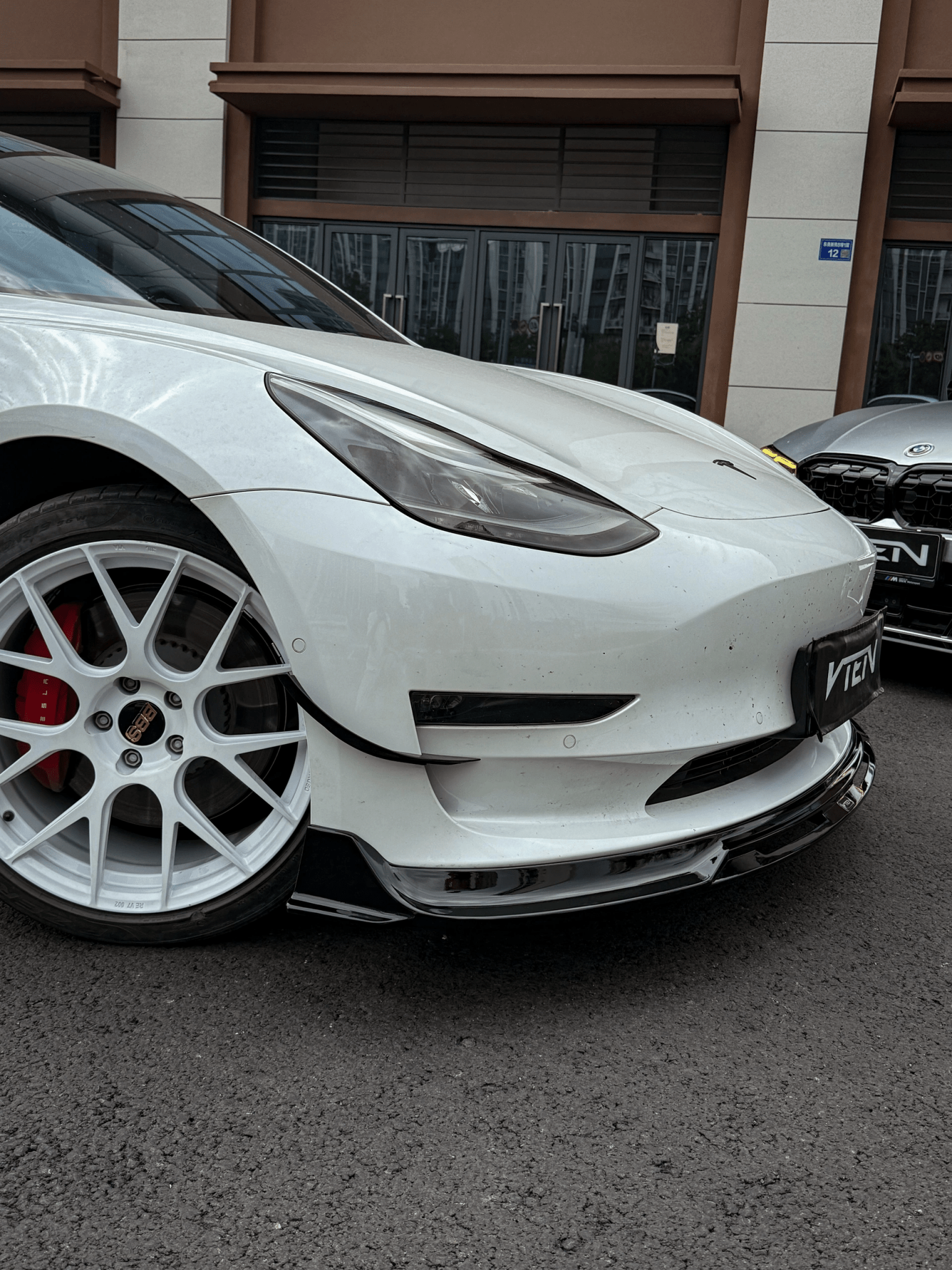 VTEN - TESLA MODEL 3 GLOSS BLACK FRONT CANARDS - VTEN EUROPE